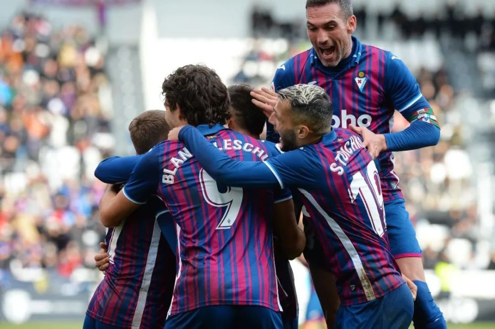 他在采访中 他在采访中