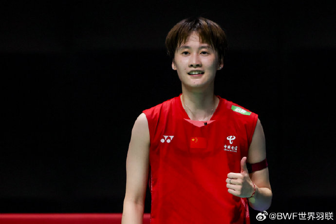 持如此高昂 持如此高昂